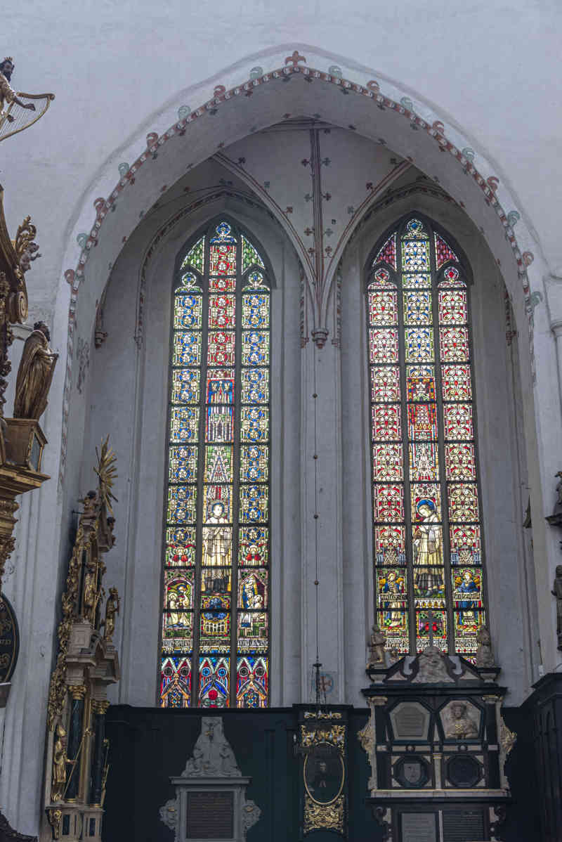 Polonia - Torun 040 - catedral de los Santos Juan Bautista y Juan Evangelista.jpg